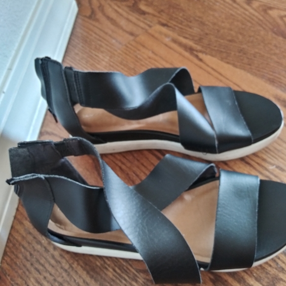 Universal Threads Target Platform Sandals 8.5 - Picture 6 of 7